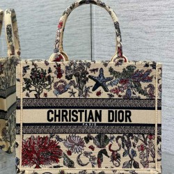 Borsa tote Dior media in rafia con Dior Cabinet de Curiosites Beige
