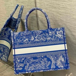Dior Book Tote Bag Media Ricamo Toile de Jouy Reverse Blu