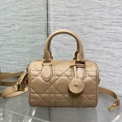 Borsa Dior Groove 20 Macrocannage Marrone
