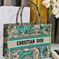 Borsa tote Dior media Dior Book ricamata con motivo Dior Around the World multicolore blu