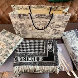 Dior 30 Montaigne Coperta Pied de poule Cashmere e Lana Dior 30 Montaigne Coperta Pied de poule Cashmere e Lana