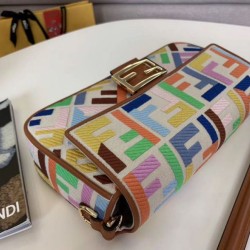 Borsa media Baguette Fendi Tela multicolore