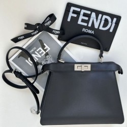 Borsa Peekaboo Fendi di Marc Jacobs Nero