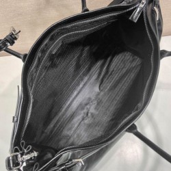 Borsa tote in pelle Prada 2VG128 Nero