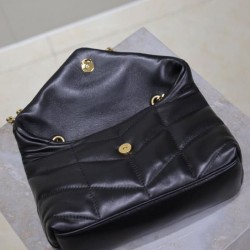 Borsa imbottita Toy YSL Saint Laurent in pelle di agnello nera