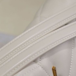 Borsa piccola YSL Saint Laurent Puffer in nappa color crema