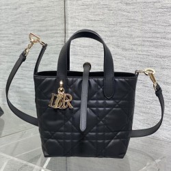 Borsa tote verticale Dior piccola/media Dior Toujours nera