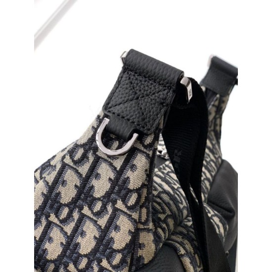 Replica Borsa hobo morbida Dior Rider media Dior Oblique Jacquard nera/beige Imitazioni Falso Replica Borsa hobo morbida Dior Rider media Dior Oblique Jacquard nera/beige Imitazioni Falso