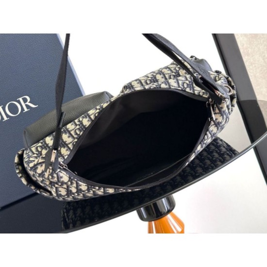 Replica Borsa hobo morbida Dior Rider media Dior Oblique Jacquard nera/beige Imitazioni Falso Replica Borsa hobo morbida Dior Rider media Dior Oblique Jacquard nera/beige Imitazioni Falso