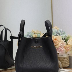 Replica Borsa a secchiello Dior Signature piccola/media nera