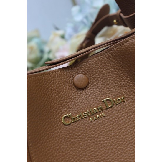 Replica Borsa a secchiello Dior Signature piccola/media marrone Imitazioni Falso Replica Borsa a secchiello Dior Signature piccola/media marrone Imitazioni Falso