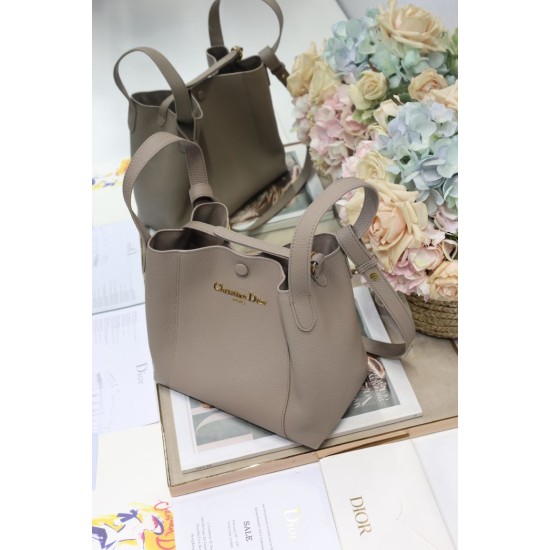 Replica Borsa a secchiello Dior Signature piccola/media grigia Imitazioni Falso Replica Borsa a secchiello Dior Signature piccola/media grigia Imitazioni Falso