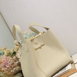 Replica Borsa a secchiello Dior Signature piccola/media bianca Replica Borsa a secchiello Dior Signature piccola/media bianca