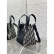 Borsa a secchiello Dior Signature piccola/media replica Dior Oblique Jacquard blu Imitazione Borsa a secchiello Dior Signature piccola/media replica Dior Oblique Jacquard blu Imitazione