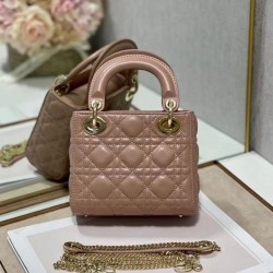 Borsa Dior Mini Lady Dior con Catena Rosa Cannage Imitazioni Borsa Dior Mini Lady Dior con Catena Rosa Cannage Imitazioni