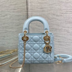 Replica Mini Borsa Dior Lady Dior con O-link Cannage Blu Imitazioni Replica Mini Borsa Dior Lady Dior con O-link Cannage Blu Imitazioni