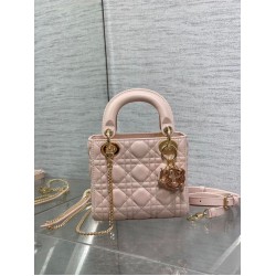 Borsa Dior Lady Dior Mini con Catena e Charms in Resina Rosa Imitazioni