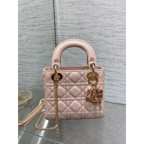 Replica Borsa Dior Lady Dior Mini con Catena e Charms in Resina Rosa Imitazioni Falso Replica Borsa Dior Lady Dior Mini con Catena e Charms in Resina Rosa Imitazioni Falso