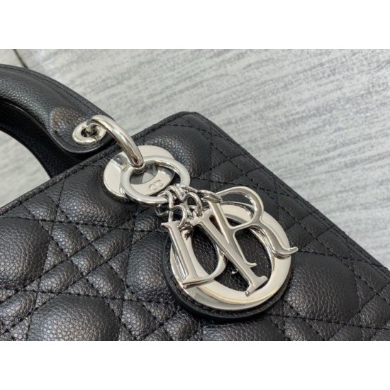 Replica Borsa Dior Lady Dior Media in Pelle di Vitello Granata Nera Imitazioni Falso Replica Borsa Dior Lady Dior Media in Pelle di Vitello Granata Nera Imitazioni Falso