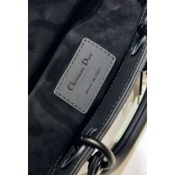 Borsa Dior Classic Lady Borsa Dior Replica D-Joy Piccola in Pelle di Vitello Ultraopaca Nera Borsa Dior Classic Lady Borsa Dior Replica D-Joy Piccola in Pelle di Vitello Ultraopaca Nera
