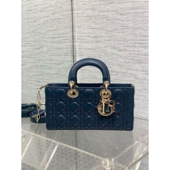 Replica Borsa Dior Lady D-Joy Media Cannage Blu Imitazioni Falso Replica Borsa Dior Lady D-Joy Media Cannage Blu Imitazioni Falso