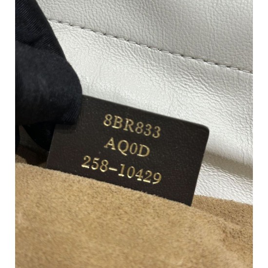 Replica Borsa Fendi Mamma Baguette Piccola Grigia Imitazioni Falso