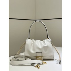 Borsa Fendi Mamma Baguette Media/Grande Nappa Beige