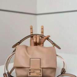 Borsa Fendi Mamma Baguette Piccola Replica Albicocca Imitazione