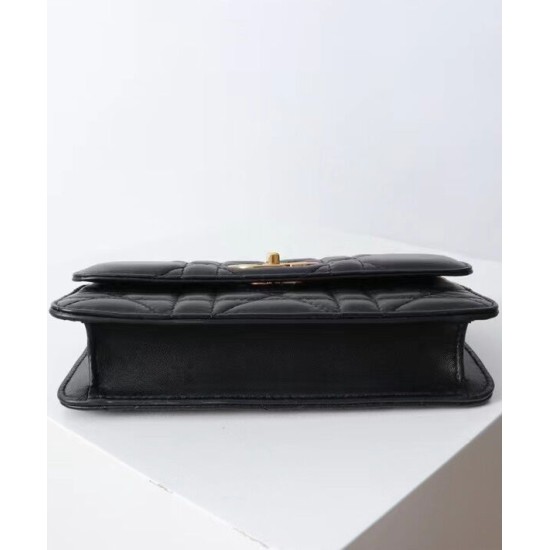 Borsa Dior Miss Caro Replica con Catena Nera Imitazione Borsa Dior Miss Caro Replica con Catena Nera Imitazione