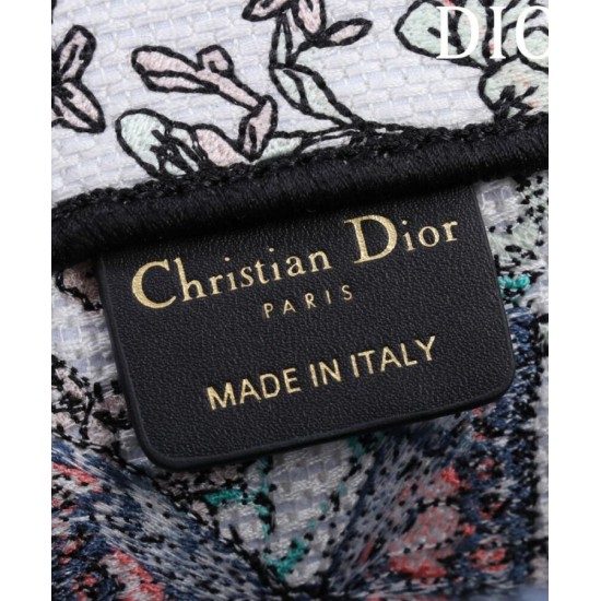 Replica Borsa Dior Book Tote Media Dior M1286 ricamata con Pietro Ruffo Bianco Imitazioni Falso Replica Borsa Dior Book Tote Media Dior M1286 ricamata con Pietro Ruffo Bianco Imitazioni Falso