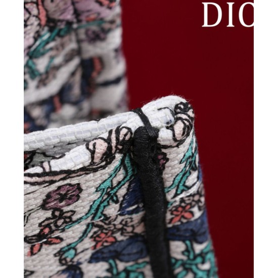 Replica Borsa Dior Book Tote Media Dior M1286 ricamata con Pietro Ruffo Bianco Imitazioni Falso Replica Borsa Dior Book Tote Media Dior M1286 ricamata con Pietro Ruffo Bianco Imitazioni Falso