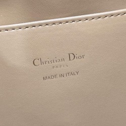 Replica Borsa a secchiello Dior Caro piccola Dior M3372 Caffè Replica Borsa a secchiello Dior Caro piccola Dior M3372 Caffè