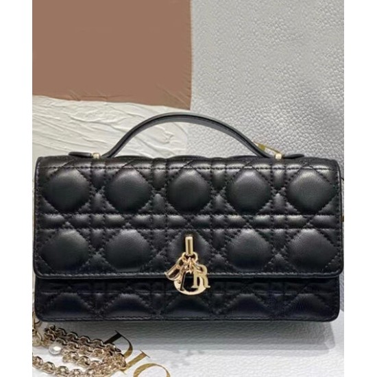 Replica Borsa Dior My Dior con Maniglia 21 cm Nera Imitazioni Falso Replica Borsa Dior My Dior con Maniglia 21 cm Nera Imitazioni Falso