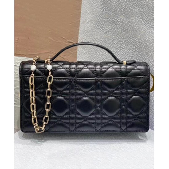 Replica Borsa Dior My Dior con Maniglia 21 cm Nera Imitazioni Falso Replica Borsa Dior My Dior con Maniglia 21 cm Nera Imitazioni Falso