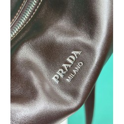 Borsa a tracolla Prada Nappa Replica 2VH188 Caffè scuro Imitazione Outlet