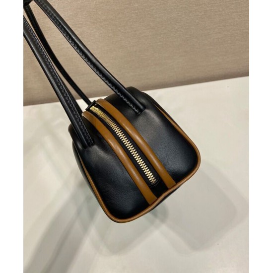 Replica Borsa a tracolla Prada Swing Smooth 1BC249 Nero Imitazione Replica Borsa a tracolla Prada Swing Smooth 1BC249 Nero Imitazione