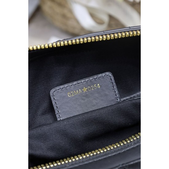 Replica Borsa Dior Piccola/Media D-Journey in Vitello Liscio Vintage Nero imitazione False Online Replica Borsa Dior Piccola/Media D-Journey in Vitello Liscio Vintage Nero imitazione False Online