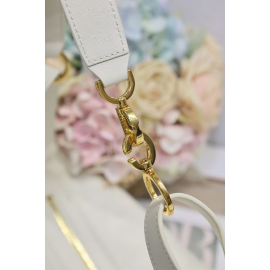 Replica Borsa Dior Piccola/Media D-Journey in Vitello Liscio Vintage Beige imitazione False Online Replica Borsa Dior Piccola/Media D-Journey in Vitello Liscio Vintage Beige imitazione False Online