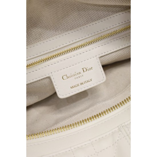 Replica Borsa Dior Piccola/Media D-Journey in Vitello Liscio Vintage Beige imitazione False Online Replica Borsa Dior Piccola/Media D-Journey in Vitello Liscio Vintage Beige imitazione False Online
