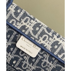 Borsa media Christian Dior Book Tote crema
