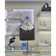 Replica Mini borsa Christian Dior 30 Montaigne Diorling con catena, blu scuro Replica Mini borsa Christian Dior 30 Montaigne Diorling con catena, blu scuro