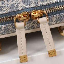 Borsa Christian Dior D-Vibe East-West Nano blu