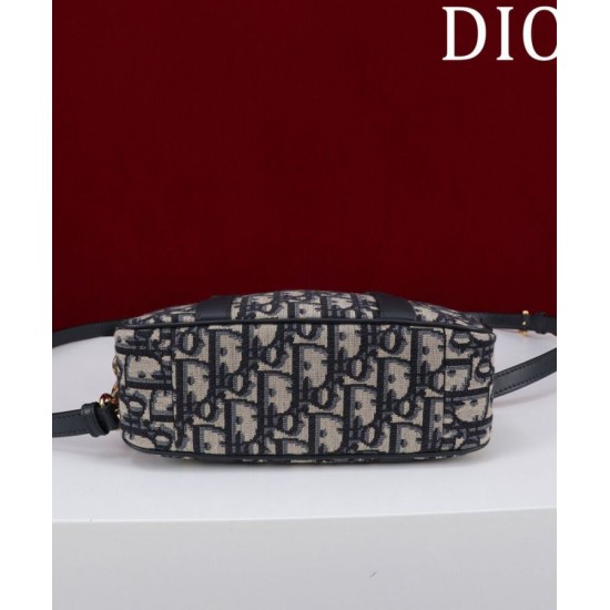Replica Borsa Christian Dior D-Vibe East-West Nano, blu scuro Replica Borsa Christian Dior D-Vibe East-West Nano, blu scuro