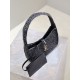 Replica Mini borsa hobo Saint Laurent Le 5 À 7 in rafia nera Replica Mini borsa hobo Saint Laurent Le 5 À 7 in rafia nera