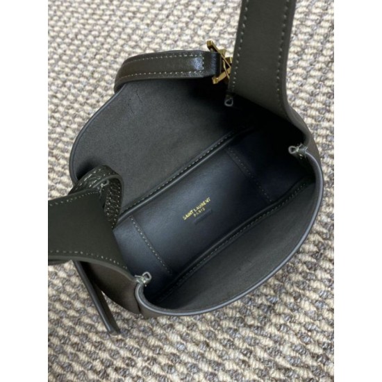 Replica Borsa hobo mini morbida YSL Saint Laurent Le 5 À 7 Caffè Chiaro Imitazioni Falso Replica Borsa hobo mini morbida YSL Saint Laurent Le 5 À 7 Caffè Chiaro Imitazioni Falso
