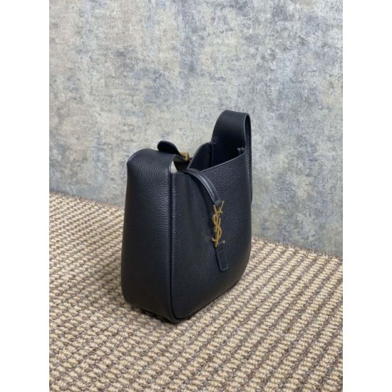 Replica Borsa hobo mini morbida YSL Saint Laurent Le 5 À 7 Nera Imitazioni Falso