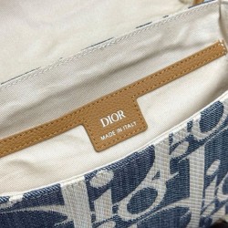 Borsa a tracolla Dior Hit The Road con patta Dior Dior Oblique denim jacquard Blu Borsa a tracolla Dior Hit The Road con patta Dior Dior Oblique denim jacquard Blu