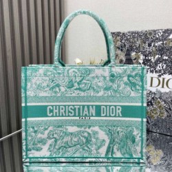 Borsa Dior media Dioriviera Book Tote Aquamarina Ricamo Toile de Jouy
