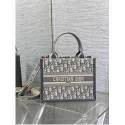 Borsa Dior piccola Book Tote con tracolla Tela Dior Oblique grigia Borsa Dior piccola Book Tote con tracolla Tela Dior Oblique grigia