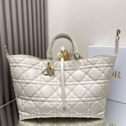 Dior Toujours Grande Borsa Macrocannage Pelle di Vitello Bianca